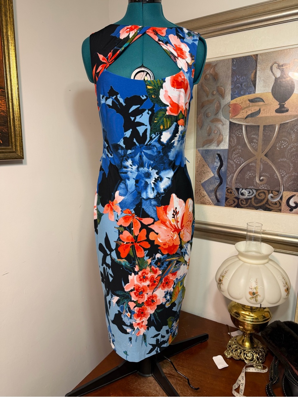 Cache Cut-out Twist Blue floral Dress Size Medium